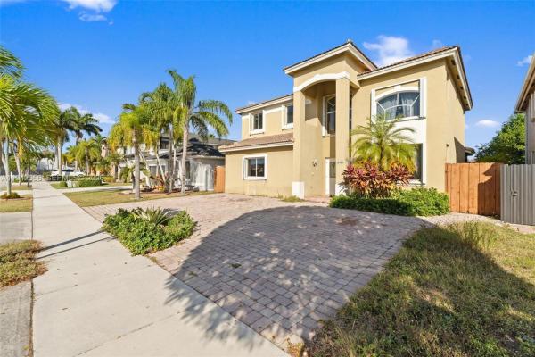 Sunset Lake Estates, 16301 SW 70th St, Sunset, Florida 33193, image 3