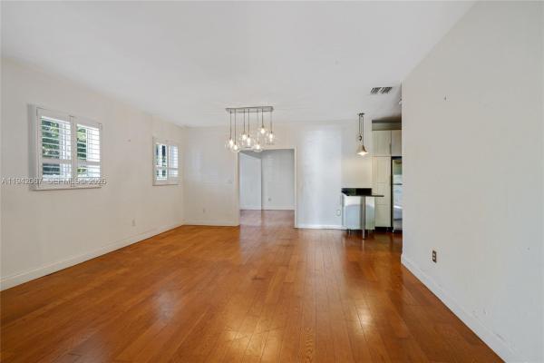 Granada, 500 Aragon Ave, Coral Gables, Florida 33134, image 2