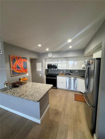 Bayview Towers North, 2150 Sans Souci Blvd #B1611, North Miami, Florida 33181, image 2