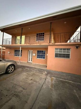 Hialeah Residential, 958 E 21st St, Hialeah, Florida 33013, image 1