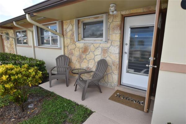 Crosley At Cresthaven Villas, 2852 Crosley Dr W #G, West Palm Beach, Florida 33415, image 1