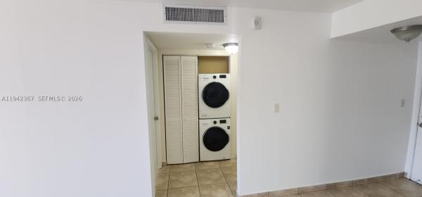 Sandoral, 8005 Lake Dr #201, Doral, Florida 33166, image 2