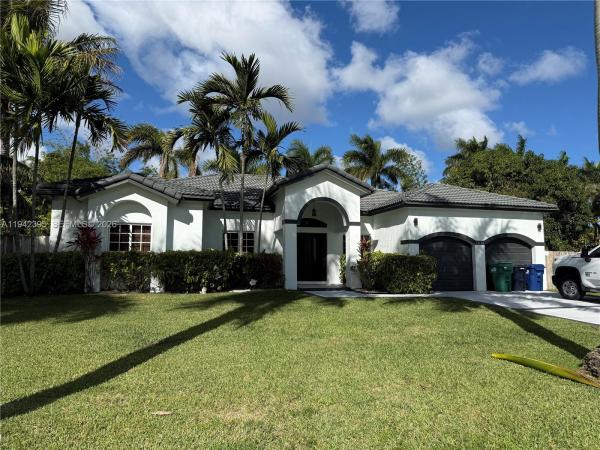 Estate Mansions, 13135 SW 218th Ter, Goulds, Florida 33170, image 2