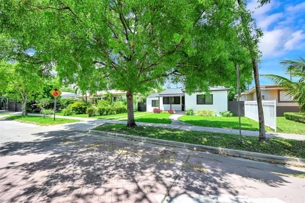 Silver Bluff Estates, 2261 SW 26th St, Miami, Florida 33133, image 2