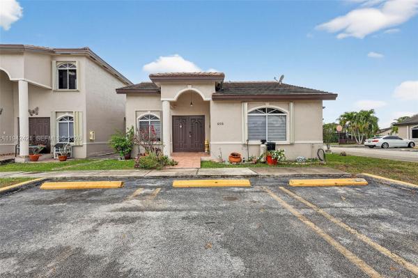 Ibis Villas At Miami Gardens, 18752 NW 84th Pl #606-6, Hialeah, Florida 33015, image 3