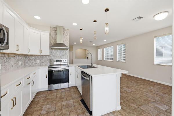 Thousand Oaks, 3059 Laurel Ridge Cir, Riviera Beach, Florida 33404, image 1