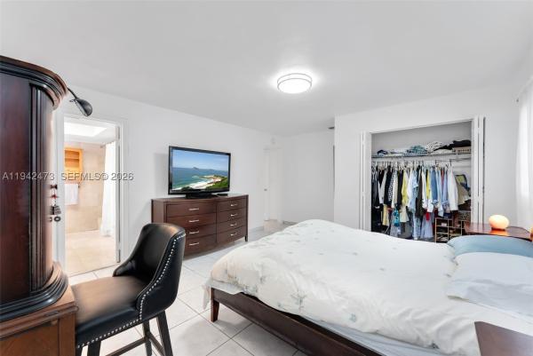 Sutton House, 11840 NE 19th Dr #9, North Miami, Florida 33181, image 2