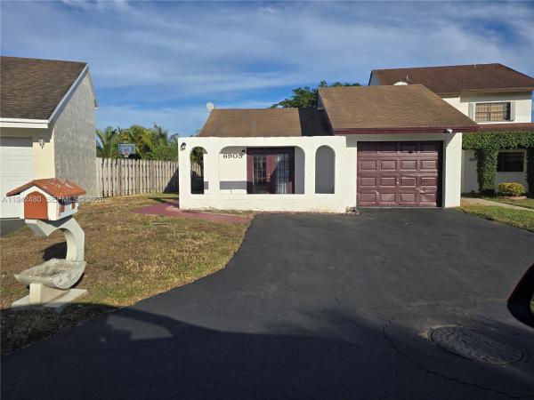 Pueblo Del Sol, 6905 SW 104th Ct, Sunset, Florida 33173, image 1