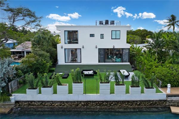 Biscayne Point, 8005 Noremac Ave, Miami Beach, Florida 33141, image 1