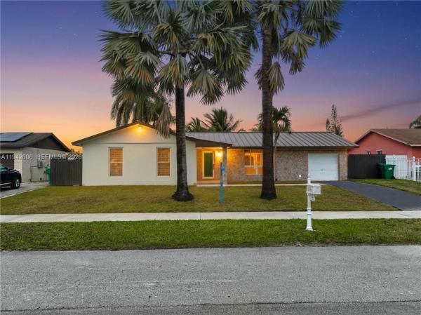 Meadow Wood Manor, 13251 SW 254th Ter, Princeton, Florida 33032, image 1