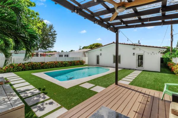 Stadler Grove, 3855 SW 1st St, Miami, Florida 33134, image 1
