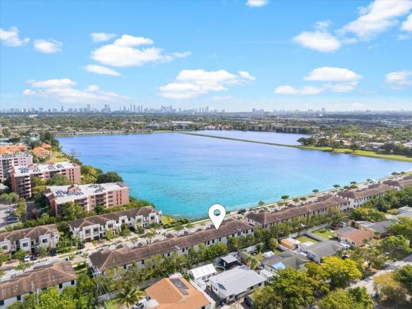 Las Ramblas At Via Ventura, 20626 NE 2nd Ct, Ives Estates, Florida 33179, image 2