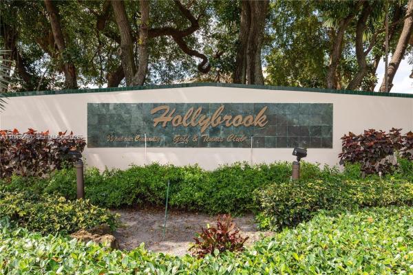 Hollybrook Golf & Tennis Club, 8900 Washington Blvd #405A, Pembroke Pines, Florida 33025, image 1