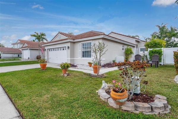 Kensington, 18916 NW 10th St, Pembroke Pines, Florida 33029, image 2