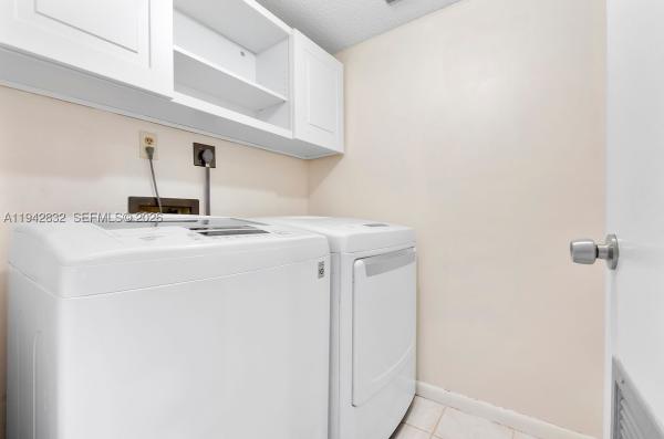 Cypress Bend, 2200 S Cypress Bend Dr #406, Pompano Beach, Florida 33069, image 3