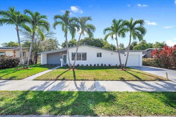 Scott Lake Manor, 1110 NW 183rd St, Miami Gardens, Florida 33169, image 1
