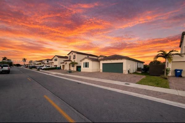 Siena Reserve, 23357 SW 133rd Ave, Princeton, Florida 33170, image 1