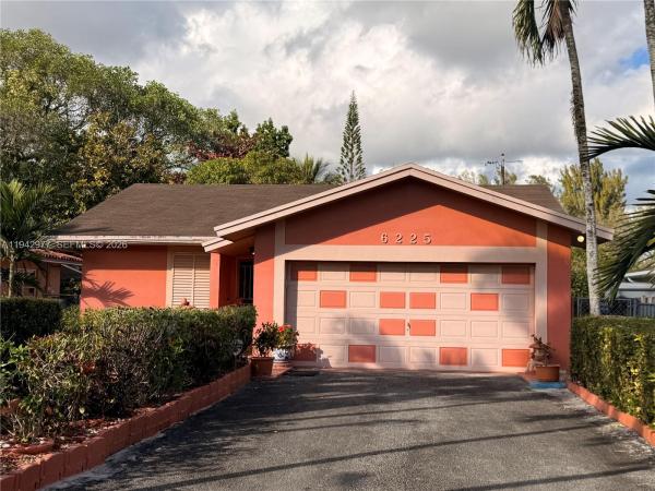 Cambridge Lawns, 6225 SW 59th St, South Miami, Florida 33143, image 2
