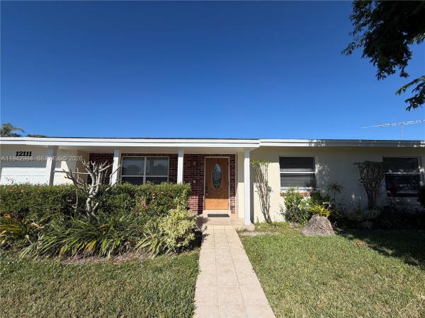 12111 SW 107th St, Unincorporated Dade County, Florida 33186, image 1