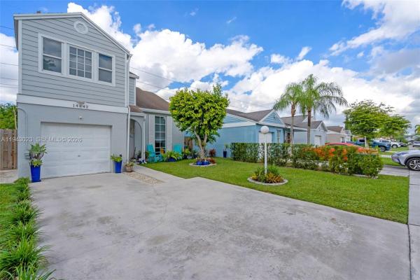 Deerwood, 14642 SW 128th Court Rd, Three Lakes, Florida 33186, image 2