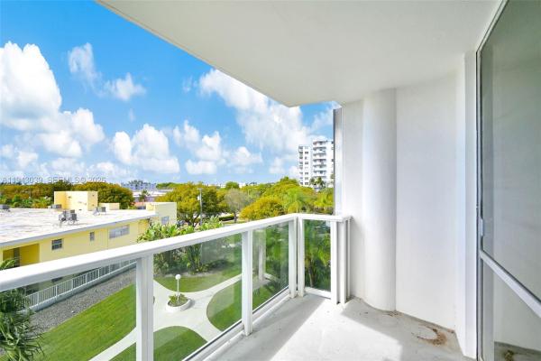 King Cole, 900 Bay Dr #321, Miami Beach, Florida 33141, image 3