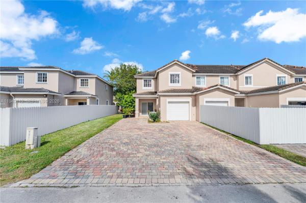 Mandarin Lakes, 14102 SW 276th St, Naranja, Florida 33032, image 1