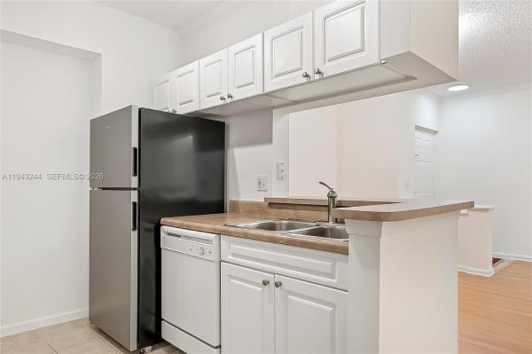 Porto Bellagio, 17150 N Bay Rd #2301, Sunny Isles Beach, Florida 33160, image 1