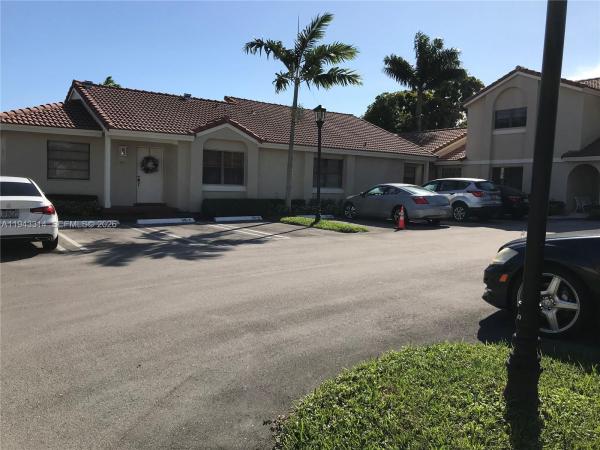 Villa Homes At The Moors, 6551 NW 170th Ter, Hialeah, Florida 33015, image 1
