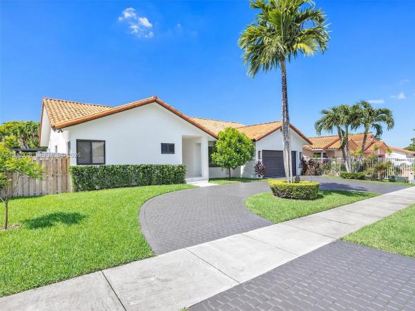 3776 SW 107th Ct, Unincorporated Dade County, Florida 33165, image 1