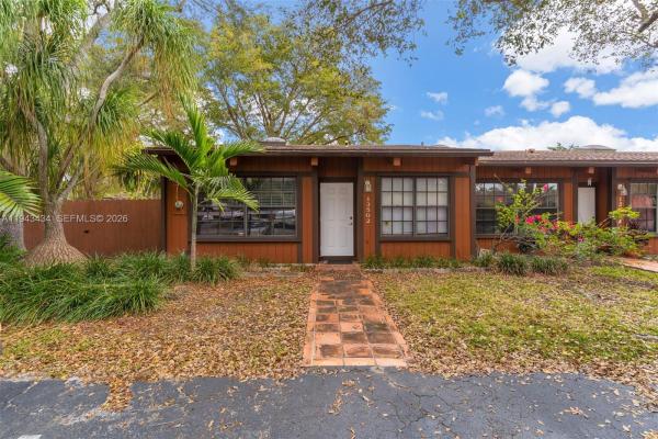 13502 SW 102nd Ln, Unincorporated Dade County, Florida 33186, image 1