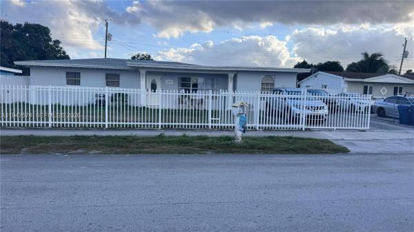Carol City, 4440 NW 178th St, Miami Gardens, Florida 33055, image 1