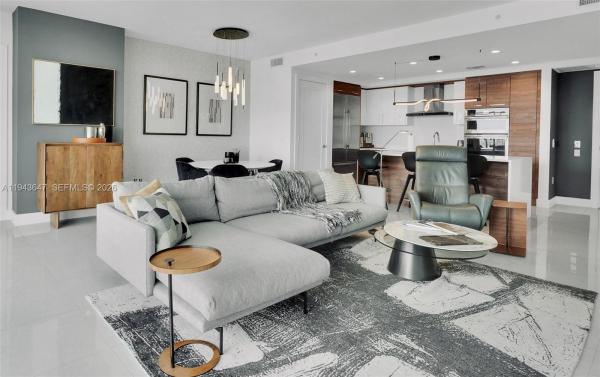 100 Las Olas, 100 E Las Olas Blvd #2802, Fort Lauderdale, Florida 33301, image 1