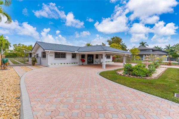 J G Heads Farms, 13325 SW 32nd St, Tamiami, Florida 33175, image 3