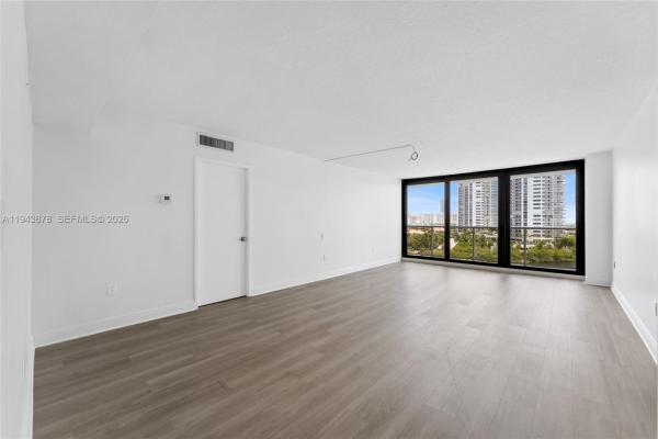 Flamenco, 3731 N Country Club Dr #921, Aventura, Florida 33180, image 3