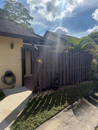 Villas At Carriage Hills Lakeside, 121 Gate Rd #2-64, Hollywood, Florida 33024, image 3