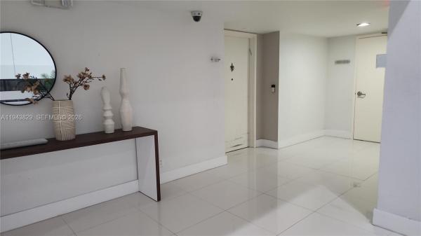 Racquet Club At Bonaventure, 200 Lakeview Dr #307, Weston, Florida 33326, image 1