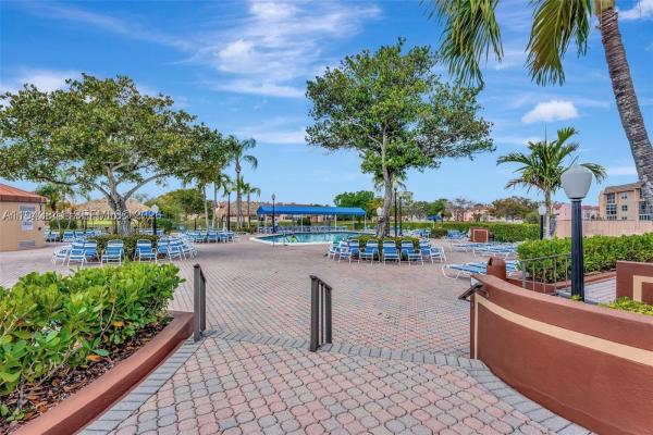 Sunrise Lakes 3, 9481 Sunrise Lakes Blvd #210, Sunrise, Florida 33322, image 1