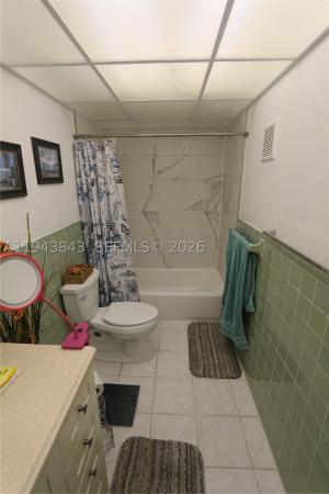 Coral Gate East, 6940 NW 186th St #1-430, Hialeah, Florida 33015, image 3