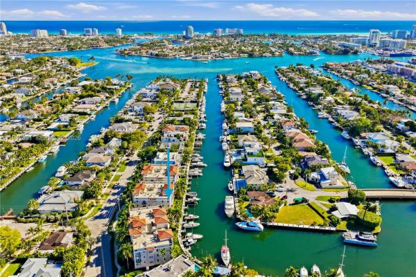 Hemingway Landings, 1424 SE 12th St #2A, Fort Lauderdale, Florida 33316, image 1