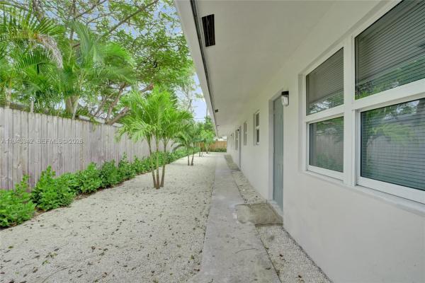 Progresso Village, 922 NW 4th Ave #1-4, Fort Lauderdale, Florida 33311, image 2