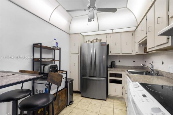 Coronado Tower 2, 20301 W Country Club Dr #PH-28, Aventura, Florida 33180, image 3