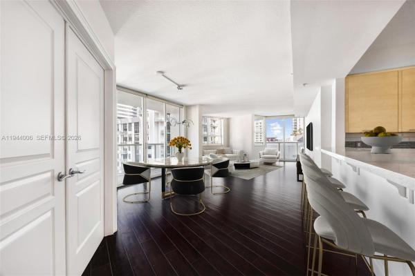 350 Las Olas Place, 350 SE 2nd St, Fort Lauderdale, Florida 33301, image 1