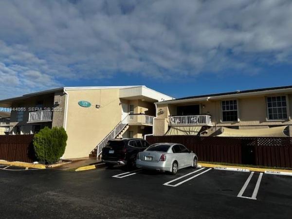 The Meadows Lake North, 13781 SW 66th St #222-B, Kendale Lakes, Florida 33183, image 1