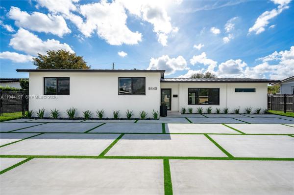 Coral Way Village, 8440 SW 27th Ter, Westchester, Florida 33155, image 3
