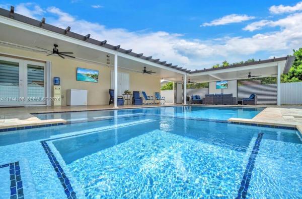 Palmland Homes South, 15321 SW 302nd St, Leisure City, Florida 33033, image 1