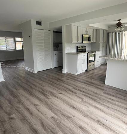 Wimbledon At Jacaranda, 242 Wimbledon Lake Dr, Plantation, Florida 33324, image 1