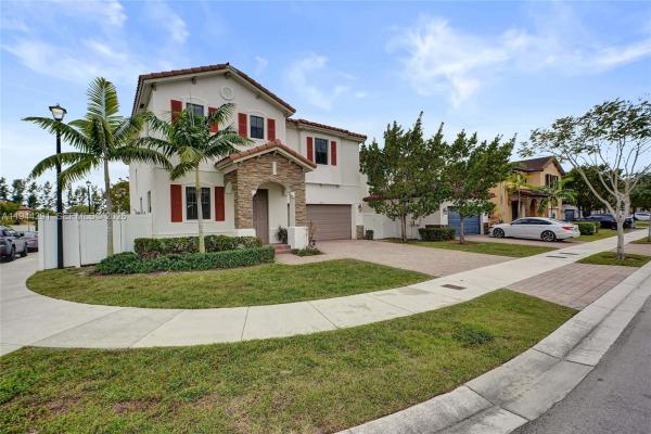 Bonterra, 3504 W 94th St, Hialeah, Florida 33018, image 2