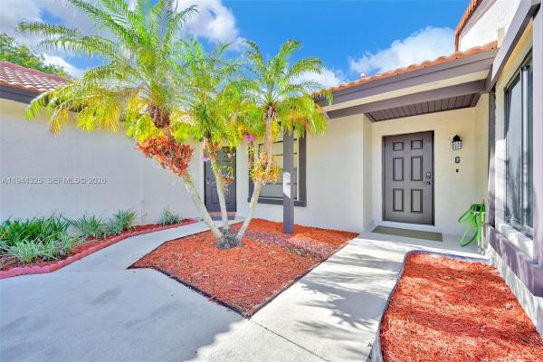 Village Homes At Lakes Of The Meadow, 15217 SW 46th Ln #G-78, Kendall West, Florida 33185, image 2
