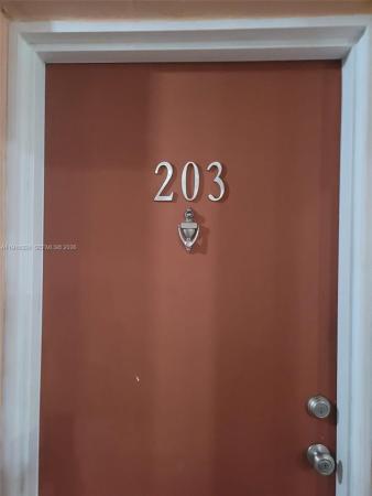 Alameda, 5350 W 21st Ct #203, Hialeah, Florida 33016, image 1