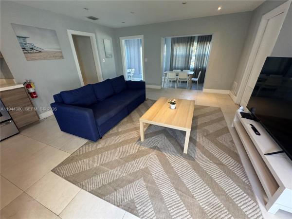 Hollywood Little Ranches, 825 N 26th Ave, Hollywood, Florida 33020, image 1